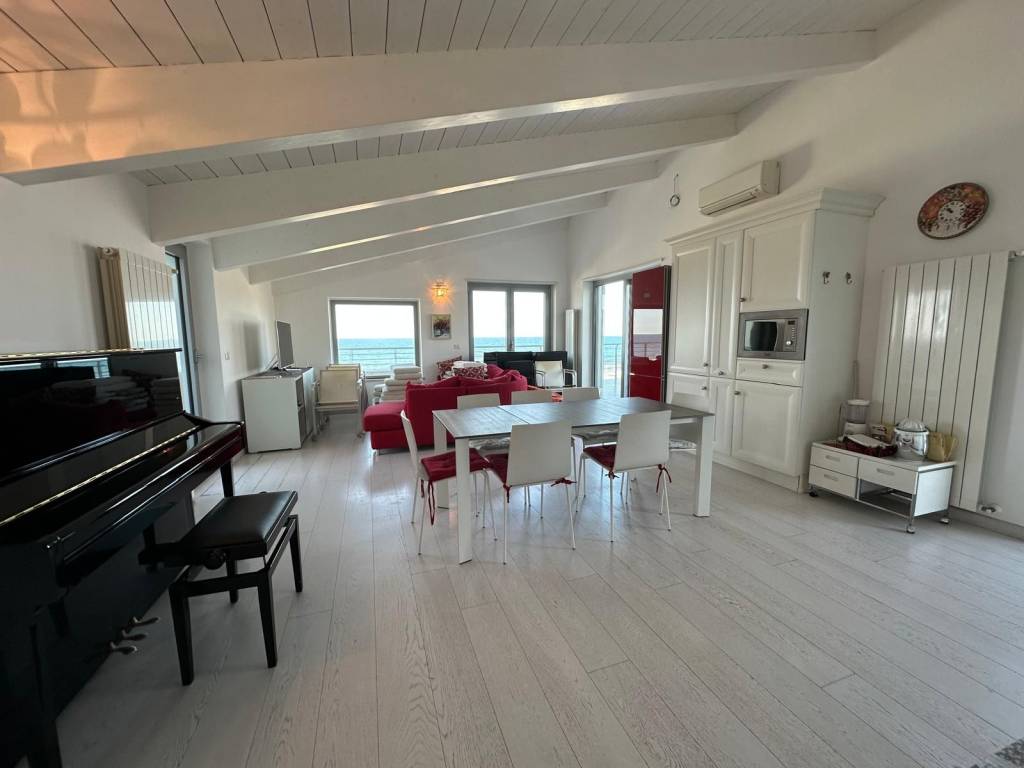 Appartamento a Silvi in Via Rubicone - Foto 3