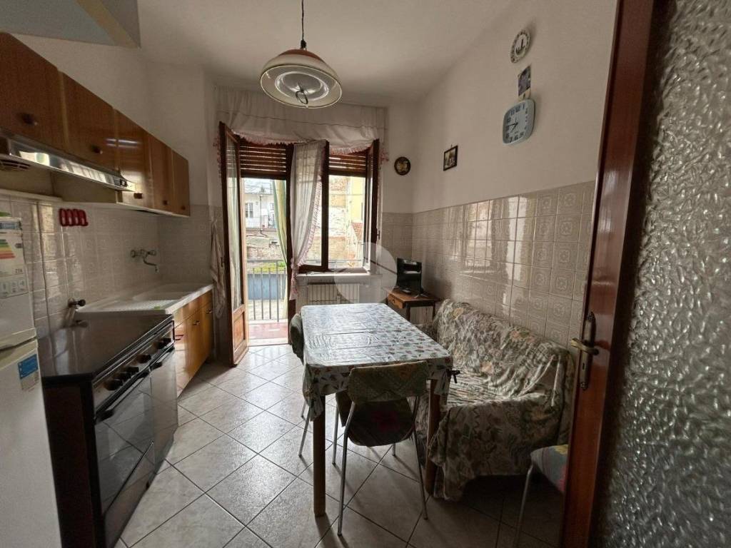 Appartamento a Valenza in Via Vincenzo Salmazza, 9 - Foto 2