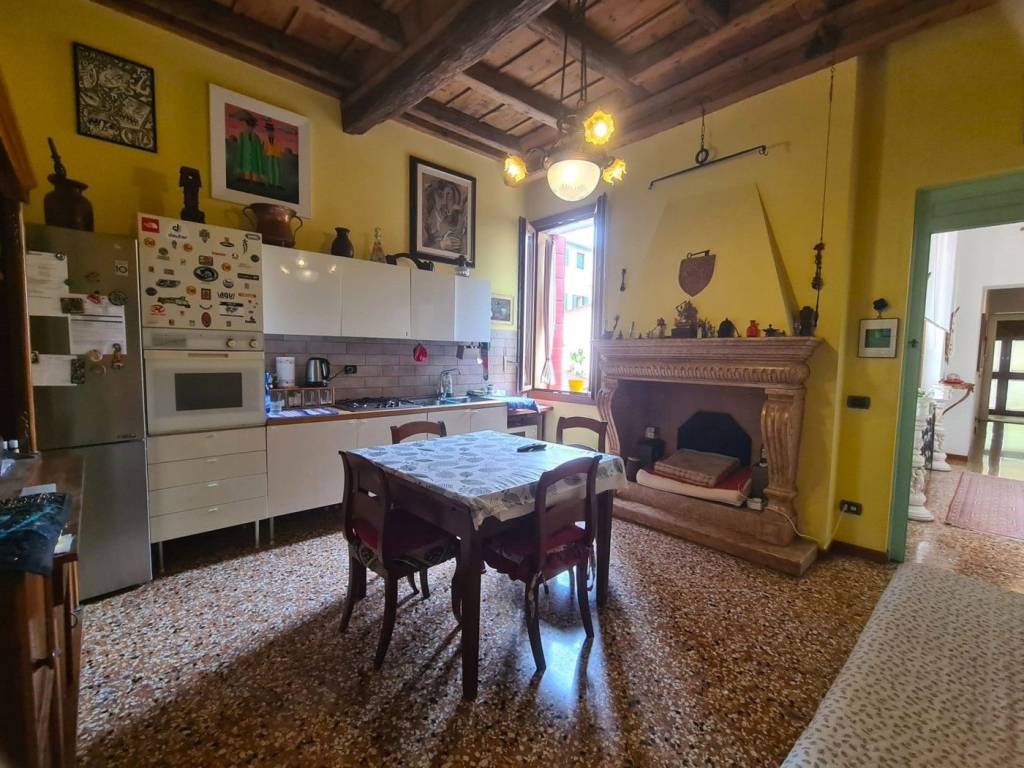 Appartamento a Este in VIA PESCHERIA VECCHIA, 52 - Foto 3
