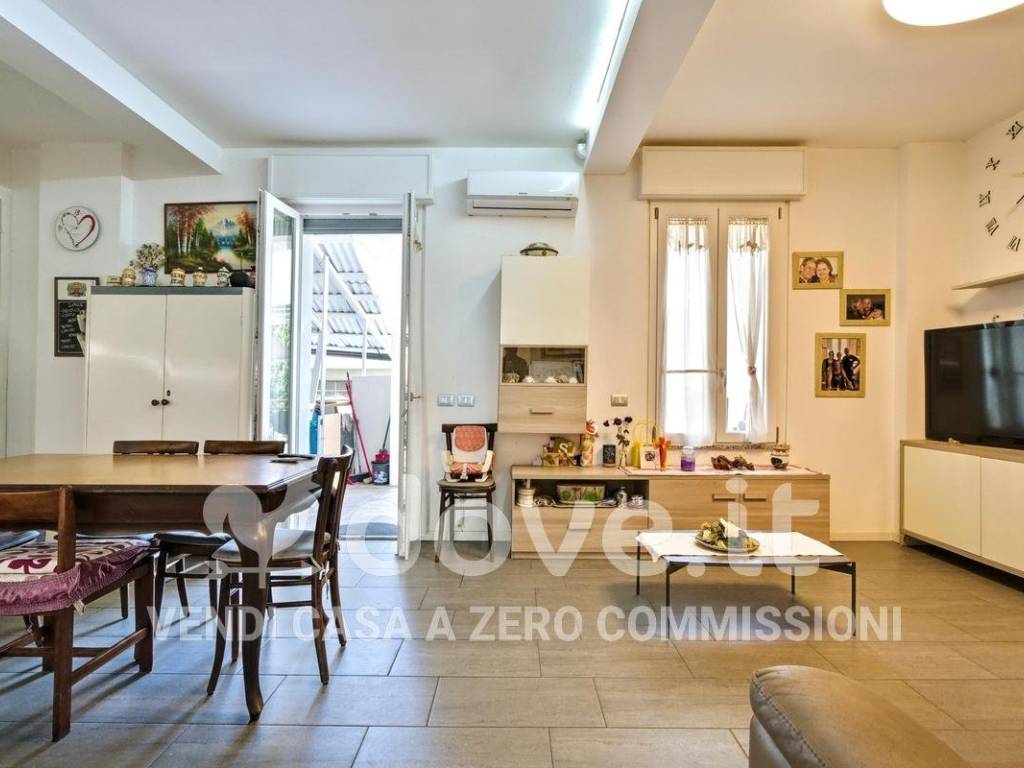 Villa a Carugo in Via Luigi Cadorna, 54 - Foto 3