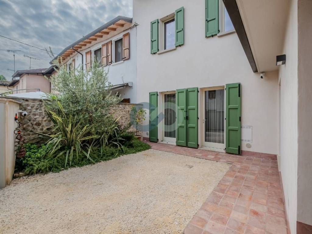 Casa indipendente a Castiglione delle stiviere in Piazza Repubblica, 43 - Foto 2
