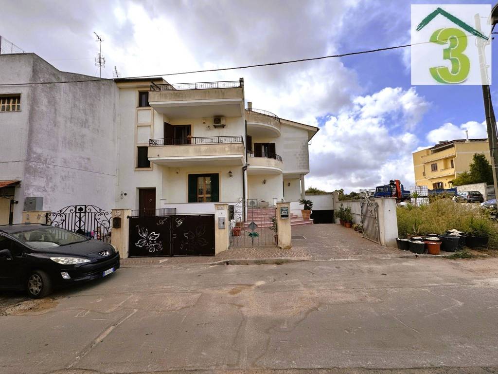 Appartamento a Tricase in Via Guido Castelnuovo - Foto 2