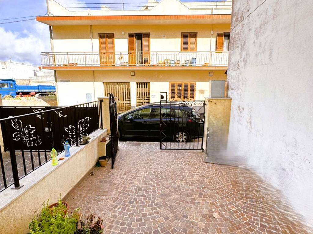 Appartamento a Tricase in Via Guido Castelnuovo - Foto 5
