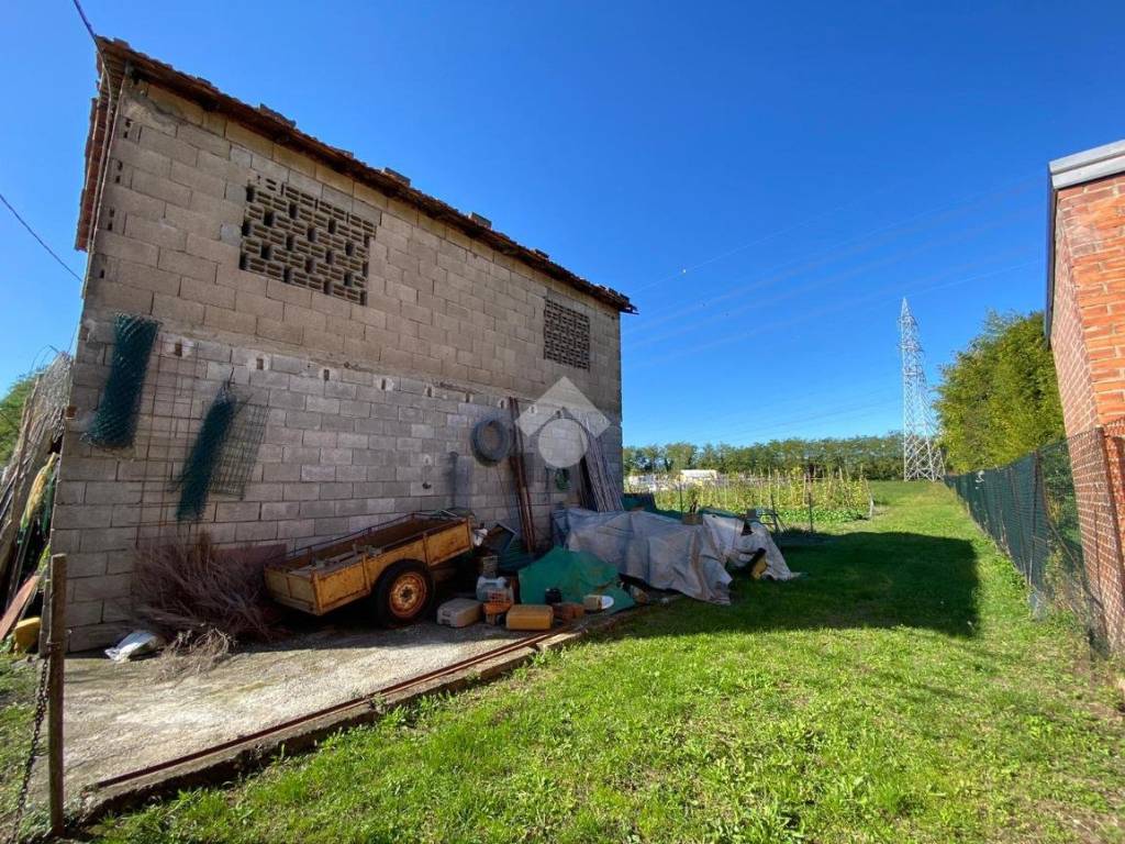 Rustico / casale a Sarzana in Via Boettola Il Traversa, 42 - Foto 2