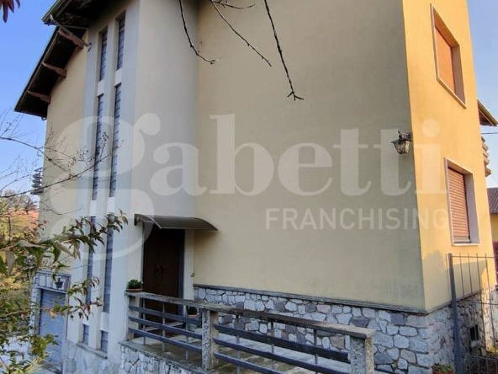 Appartamento a Biella in Via De Giovannini, 15 - Foto 2