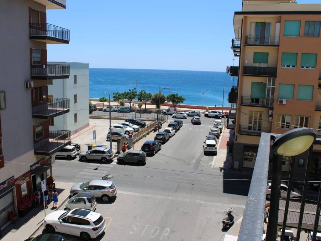 Appartamento a Catanzaro in Via Murano - Foto 2