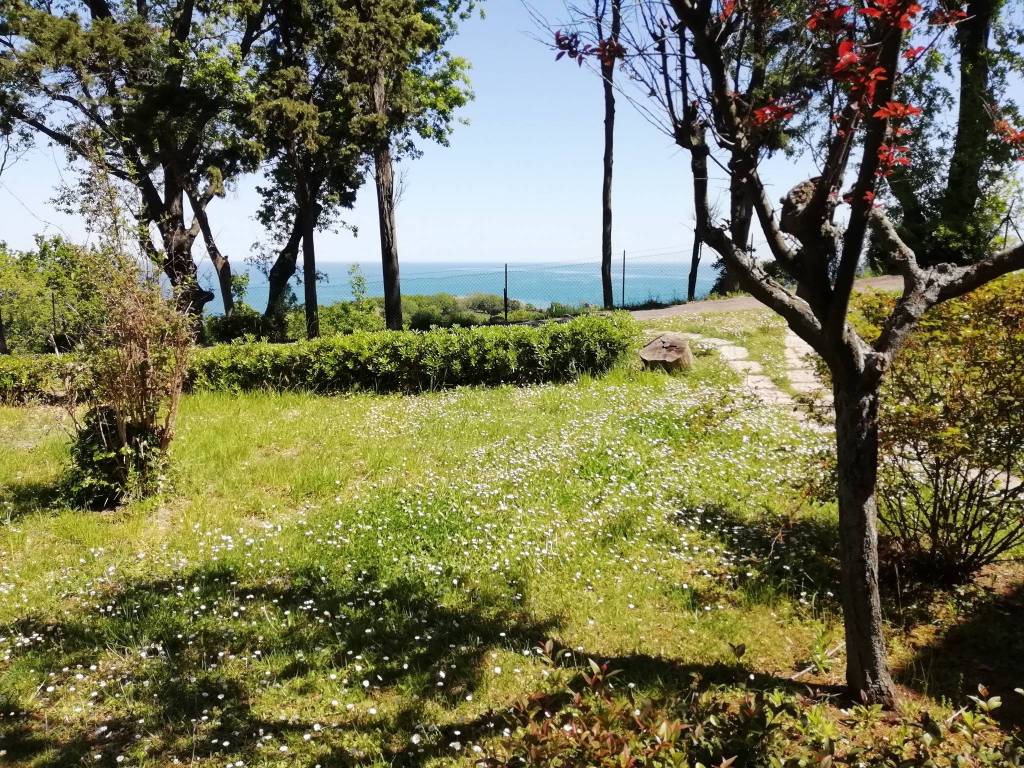 Appartamento a Pesaro in Via dell'Usignolo - Foto 2