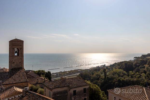 Loft / open space a Fermo in Via Giulio Cesare, 35, 63900 Torre Di Palme Fm, Italia - Foto 5
