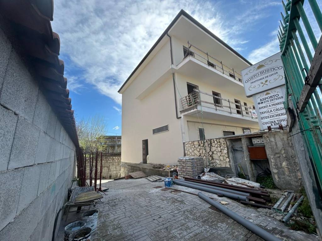 Palazzo / stabile a Santa maria a vico in Viale Fruggieri - Foto 2