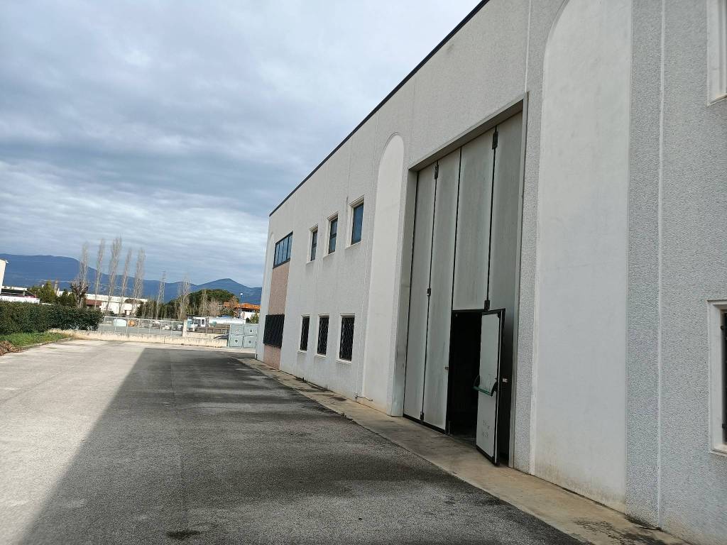 Immobile a Latina in Via Carrara, 17 - Foto 2