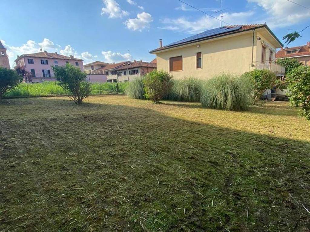 Casa indipendente a San damiano d'asti in via Massimo d'Azeglio, 4 - Foto 3