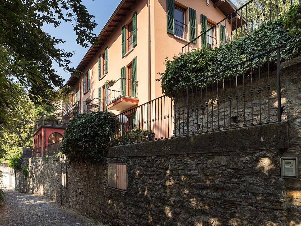 Appartamento a Cernobbio in Via Monte Santo - Foto 2