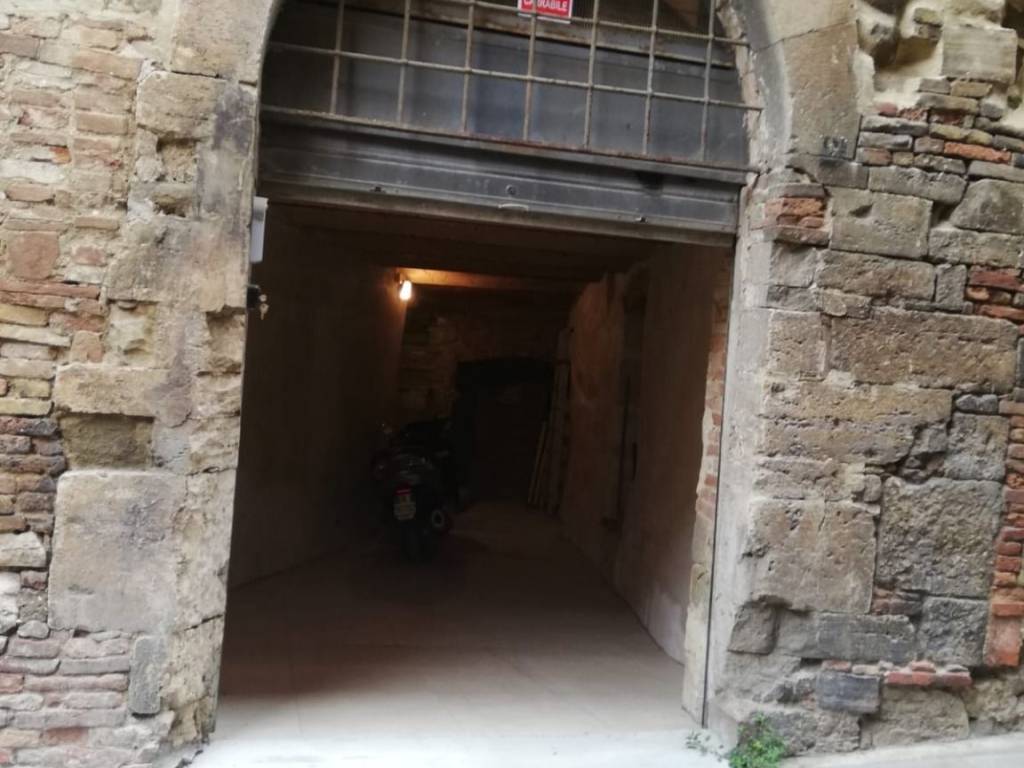 Box / garage a Perugia in Via Raffaello - Foto 3