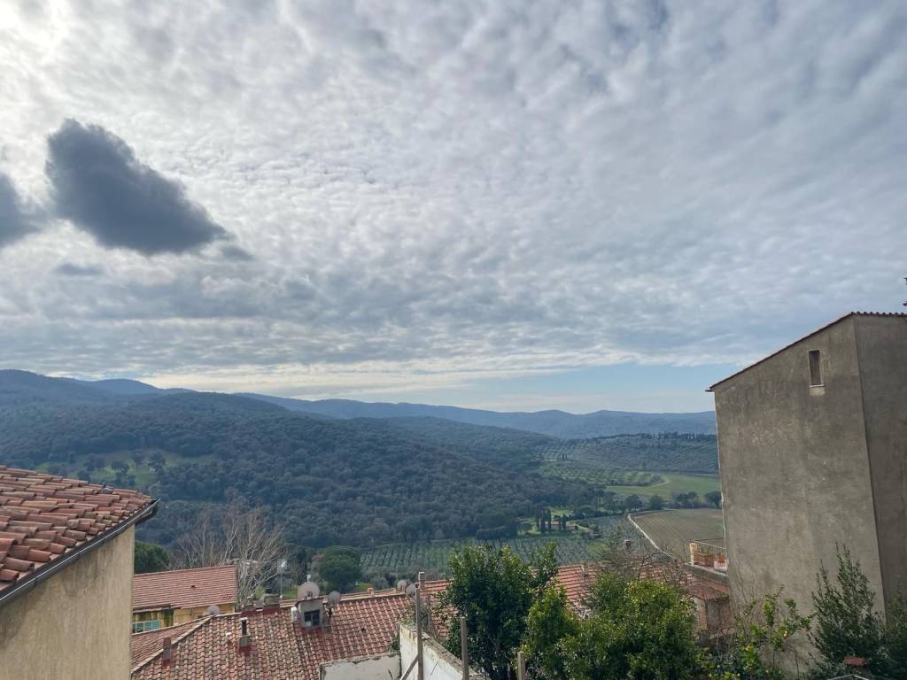 Appartamento a Castagneto carducci in Via Vittorio Emanuele, 41 - Foto 4