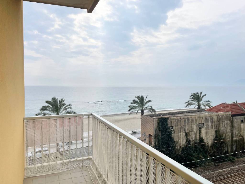 Appartamento a Pietra ligure in Viale Europa - Foto 2