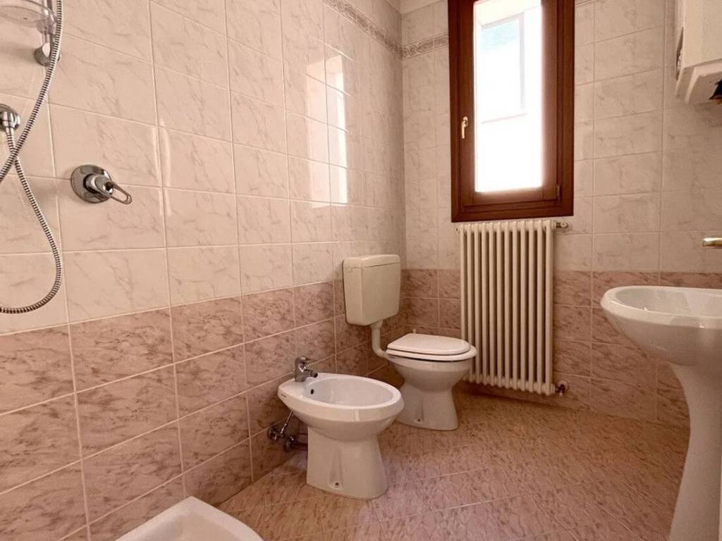 Immobile a Rovigo in Via Giuseppe Laurenti, 7 -8 - Foto 5