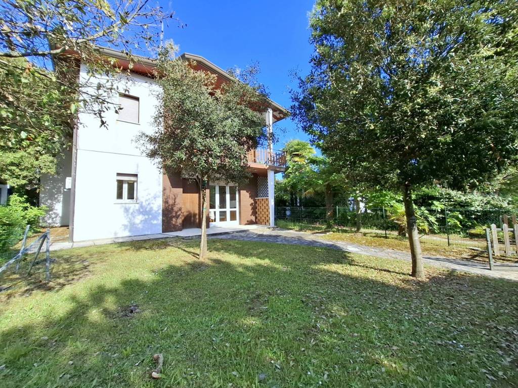 Villa a San michele al tagliamento in Via delle Felci, 18 - Foto 2