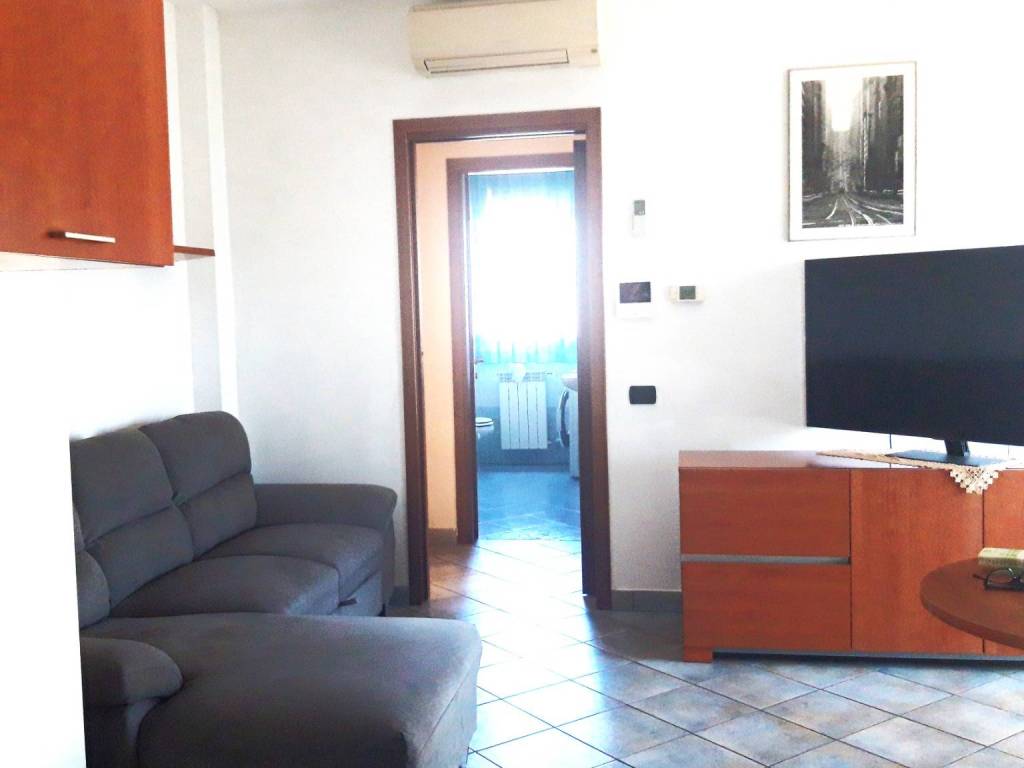 Appartamento a Busto arsizio in Via Firenze, 7 - Foto 2