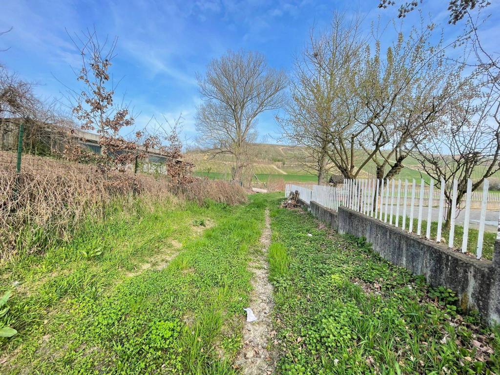 Terreno a Canale in Via Monteu Roero, 83 - Foto 4