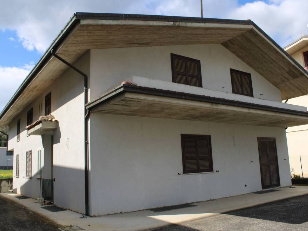 Villa a Notaresco in Circonvallazione Europa - Foto 4