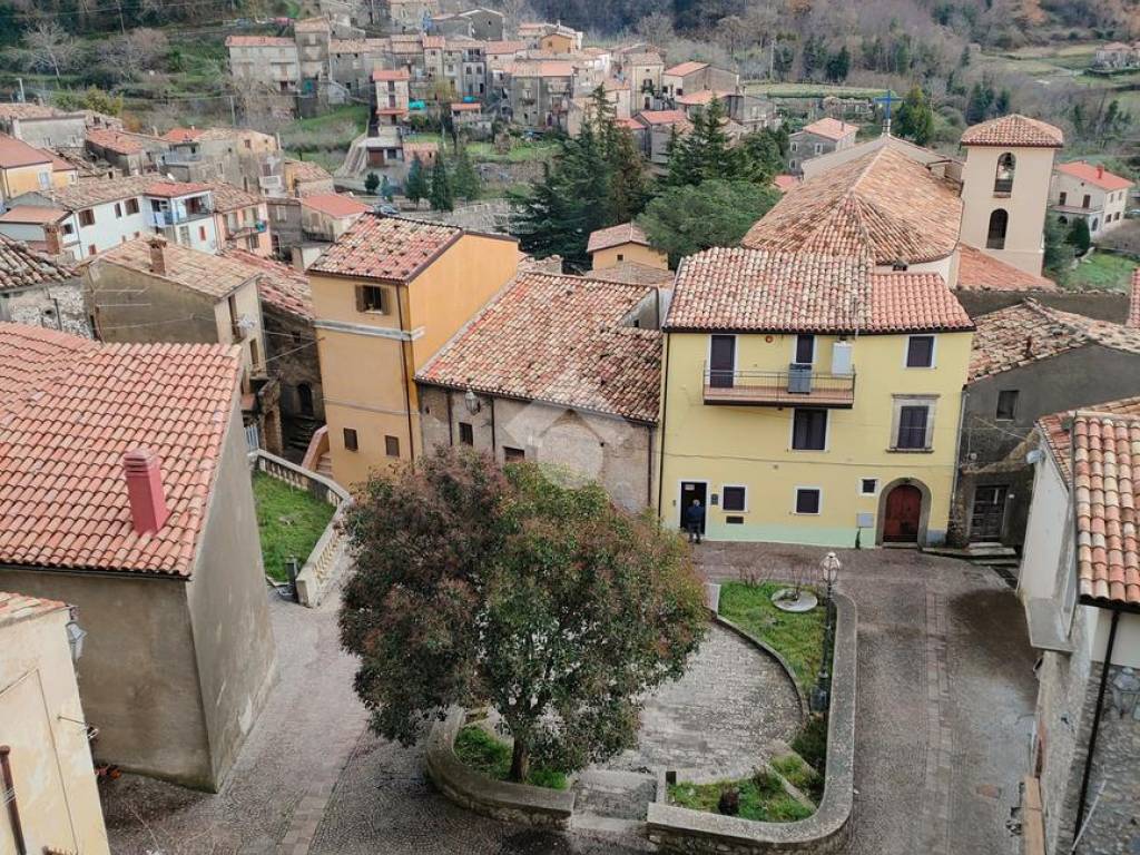 Casa indipendente a Falconara albanese in Via Giorgio Castriota, 6 - Foto 2