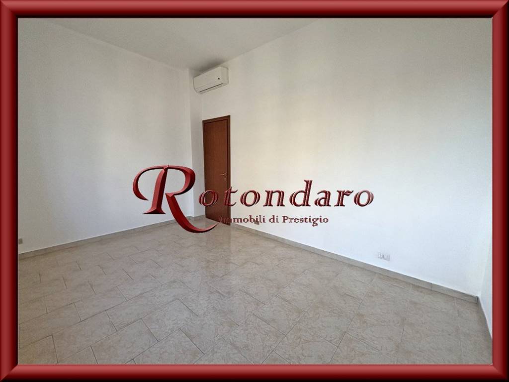 Appartamento a Milano in Via Voltri - Foto 5