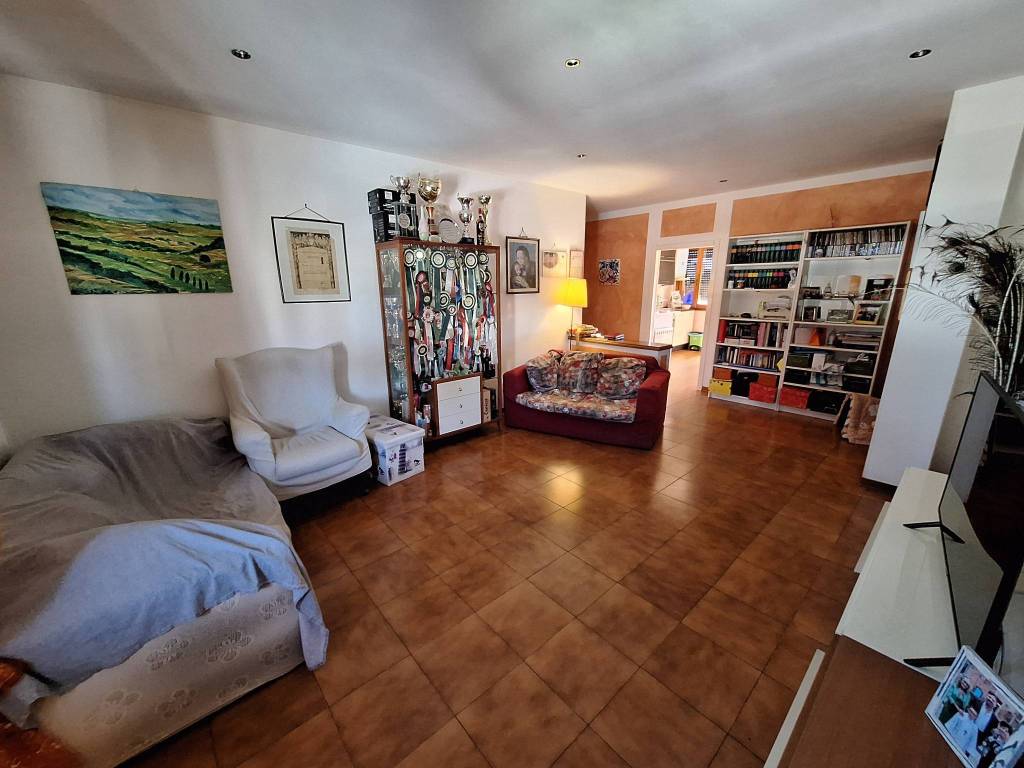 Appartamento a Sinalunga in Piazza Giuseppe Garibaldi - Foto 2