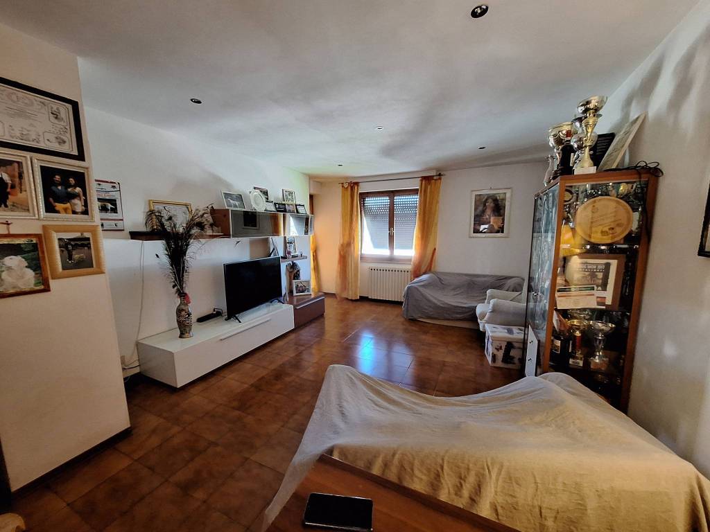 Appartamento a Sinalunga in Piazza Giuseppe Garibaldi - Foto 3