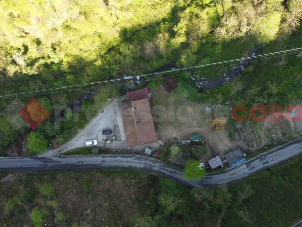 Casa indipendente a Bagni di lucca in Località Ricavani, 12 - Foto 2