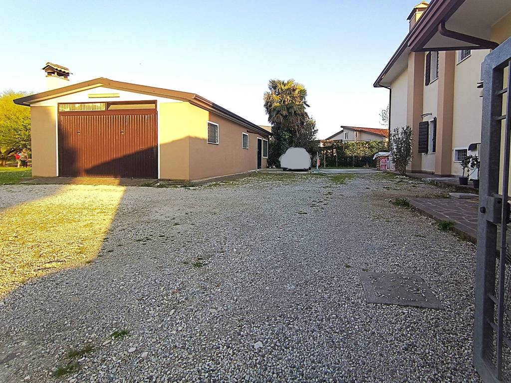 Box / garage a Saccolongo in Via Scapacchiò Est - Foto 3
