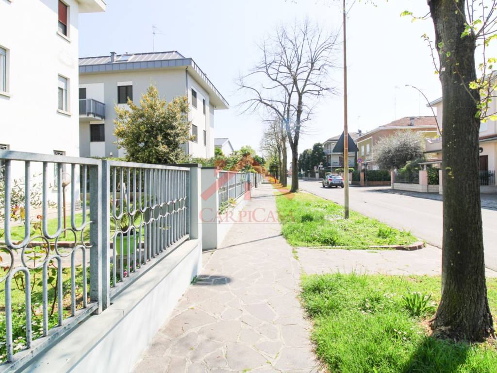 Appartamento a Carpi in Via Ivo Cremaschi 5 Carpi MO Italia , - Foto 3