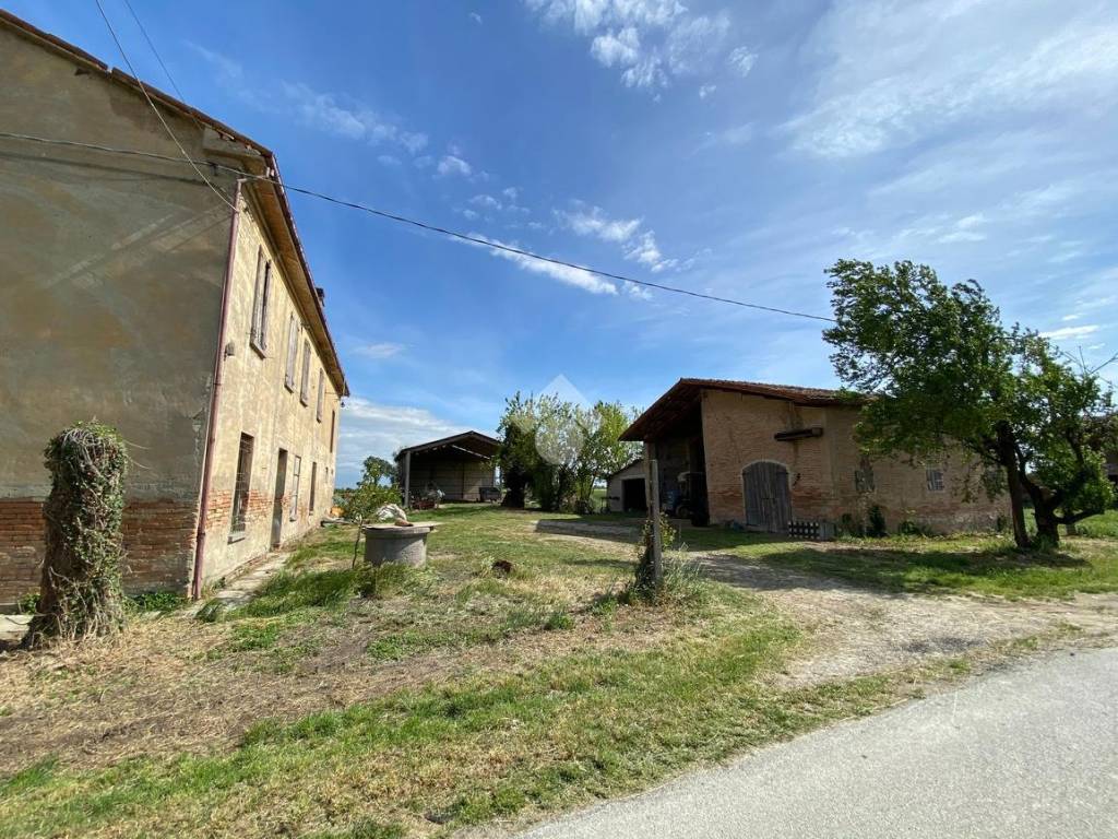 Rustico / casale a Bagnacavallo in Via Trasale di Sotto, 6 - Foto 4