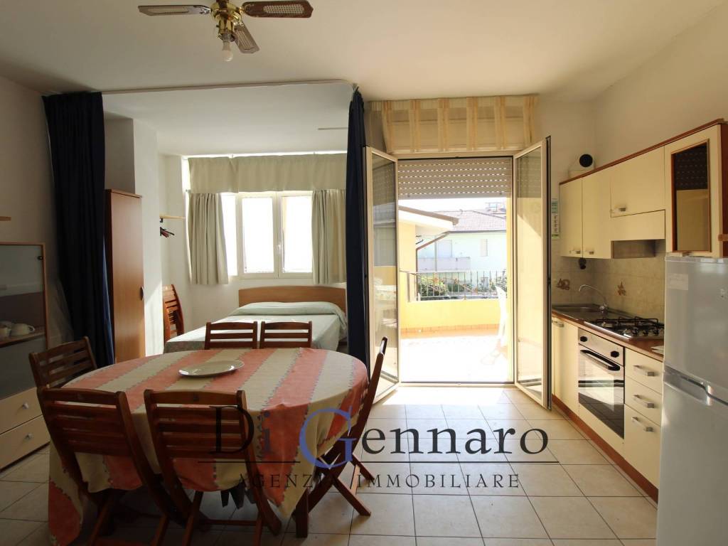 Appartamento a Tortoreto in Lungomare Sirena, 57 - Foto 2