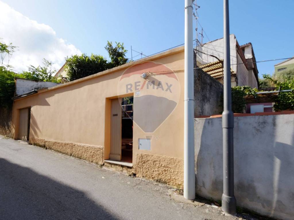 Casa indipendente a Teulada in Via Sardegna - Foto 4