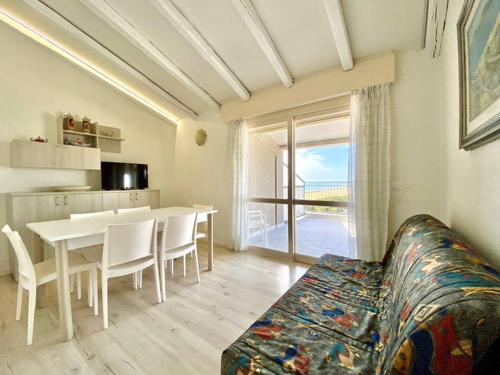 Attico / mansarda a Lignano sabbiadoro in Via Lungomare Trieste, 130 - Foto 2