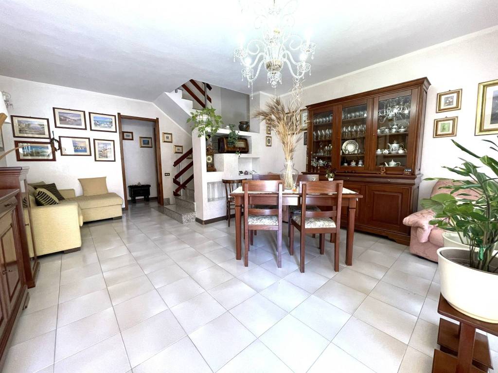 Villa a Cagliari in Via Stamira, 55 - Foto 2