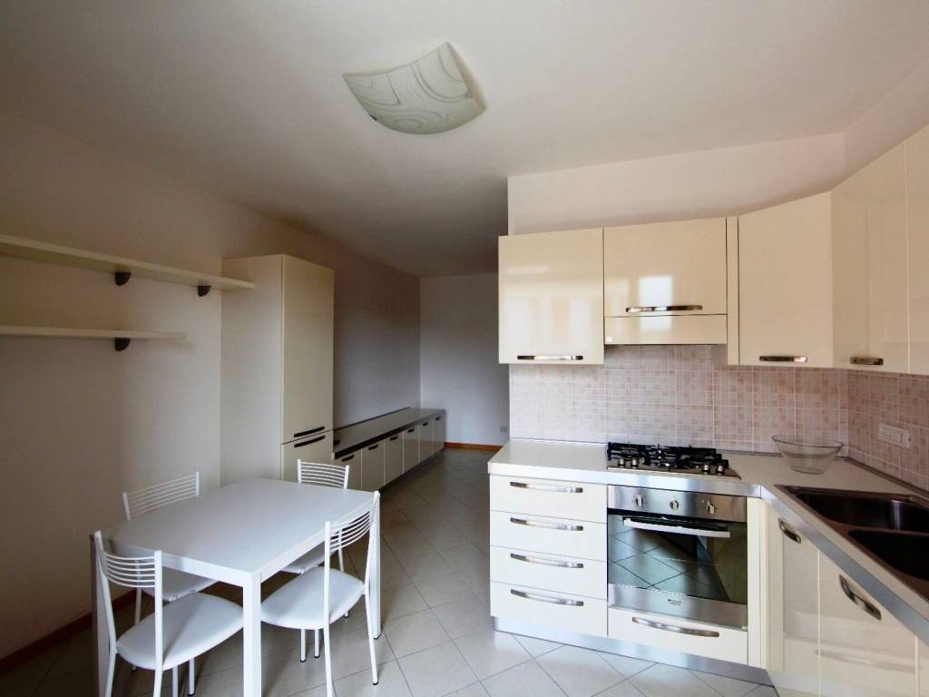 Appartamento a Sarzana in Via 20 Settembre - Foto 2