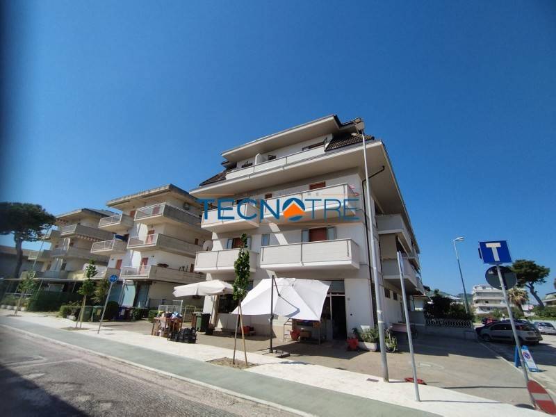 Appartamento a Martinsicuro in Via Giovanni da Verrazzano, 3 - Foto 3