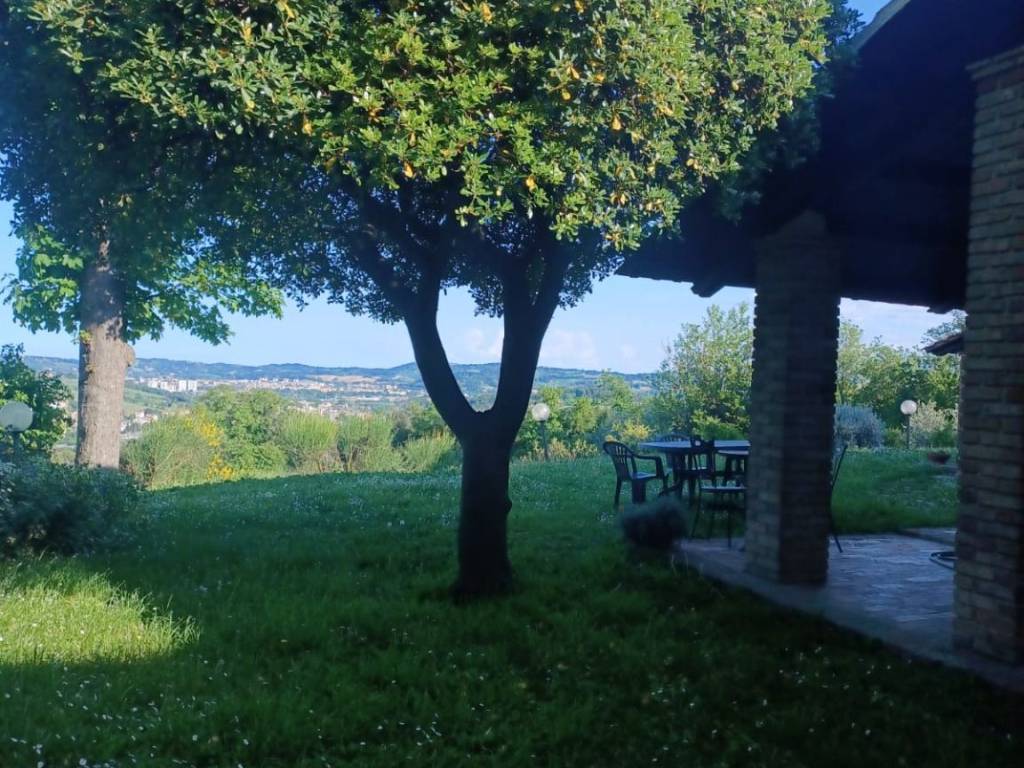 Villa a Pesaro in Strada Ghetto di Roncaglia - Foto 2