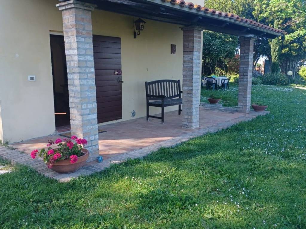 Villa a Pesaro in Strada Ghetto di Roncaglia - Foto 3