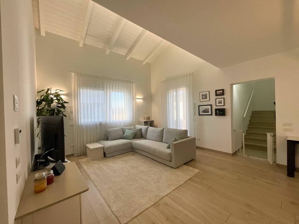 Appartamento a Cislago in Via Santa Sofia, 226 - Foto 3