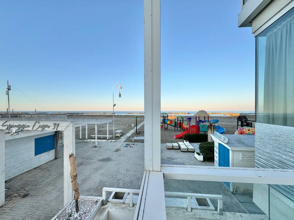 Appartamento a Rimini in Viale Porto Palos, 3 - Foto 2