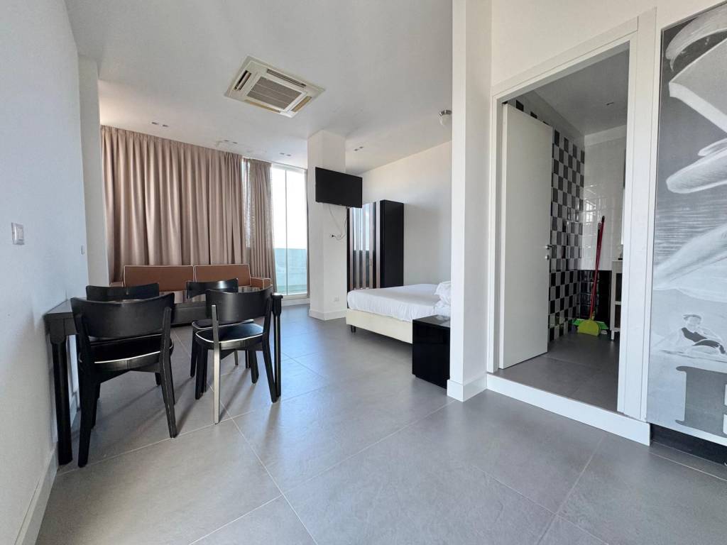 Appartamento a Rimini in Viale Porto Palos, 3 - Foto 4