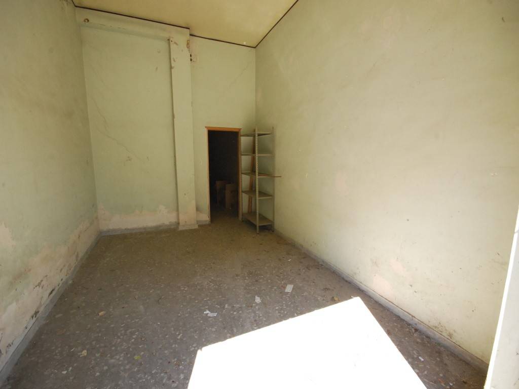 Box / garage a Foggia in Via Angelo Fraccacreta, 58 - Foto 2