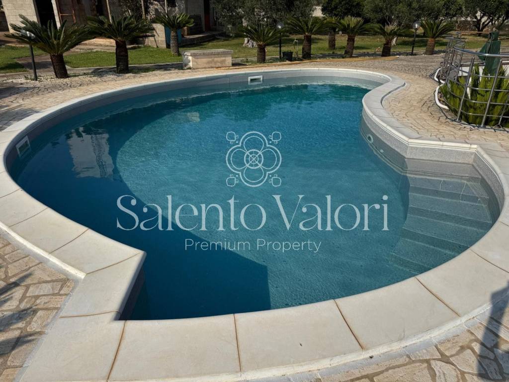 Villa a Parabita in Strada Vicinale Barbuglia - Foto 4