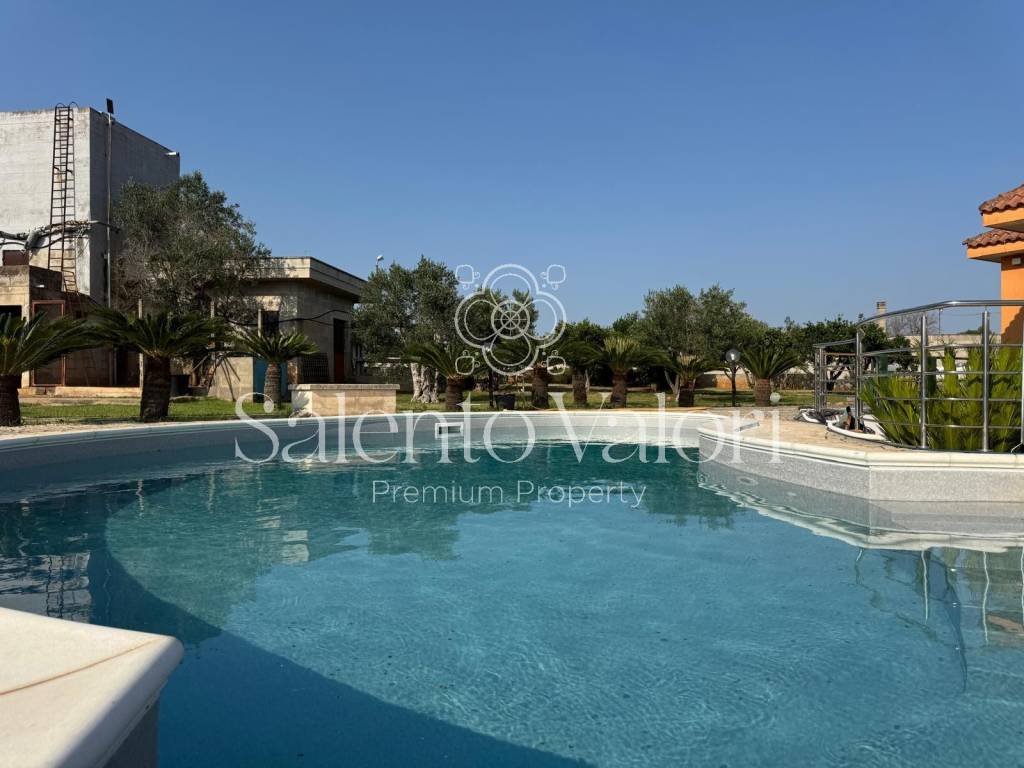 Villa a Parabita in Strada Vicinale Barbuglia - Foto 5