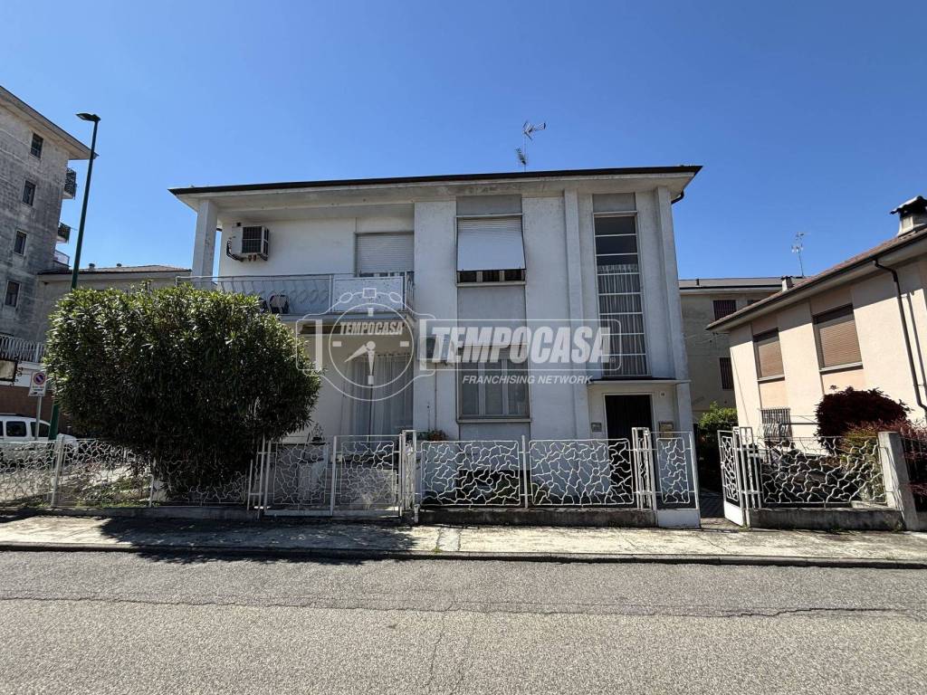Casa indipendente a Casale monferrato in Via Gorizia - Foto 2