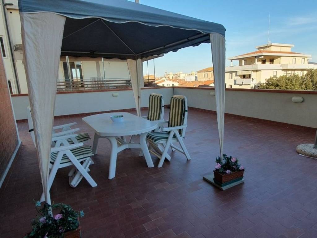 Appartamento a Follonica in Via Emilio Bicocchi, 86 - Foto 2