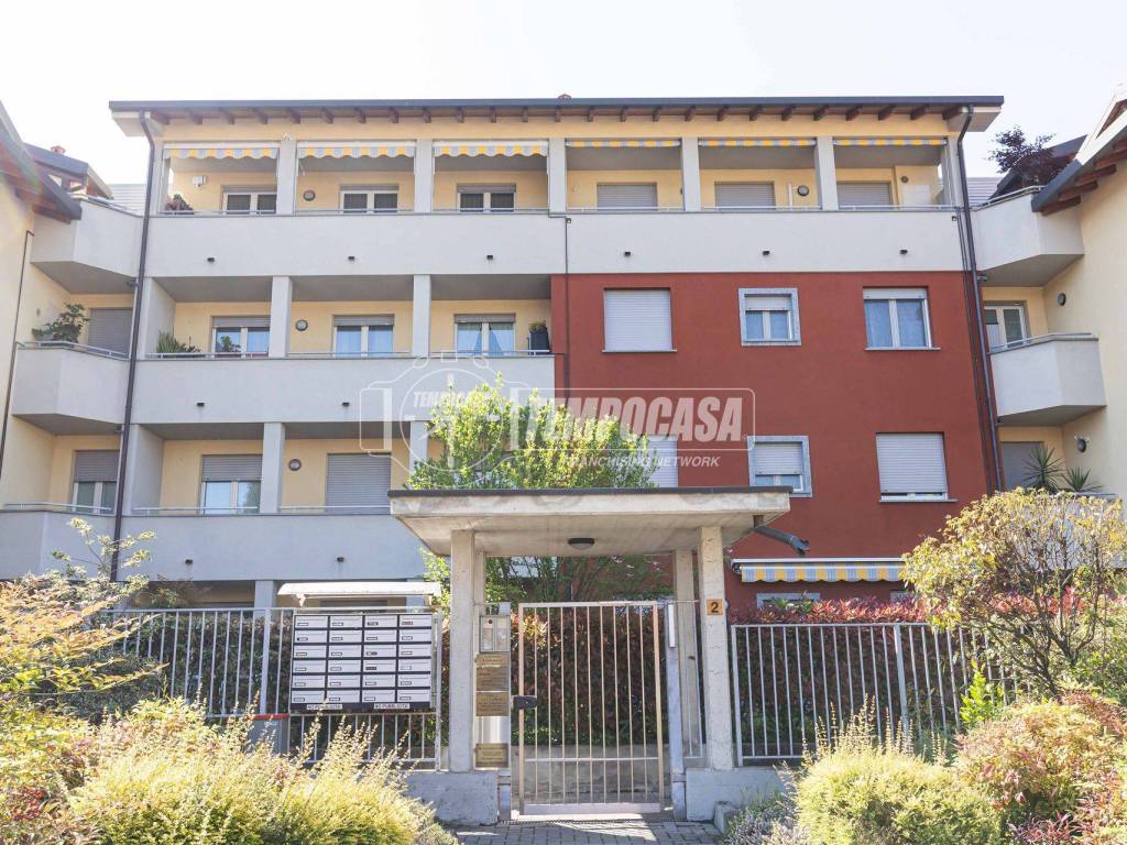 Appartamento a Oggiono in Via C. A. dalla Chiesa 2 - Foto 2