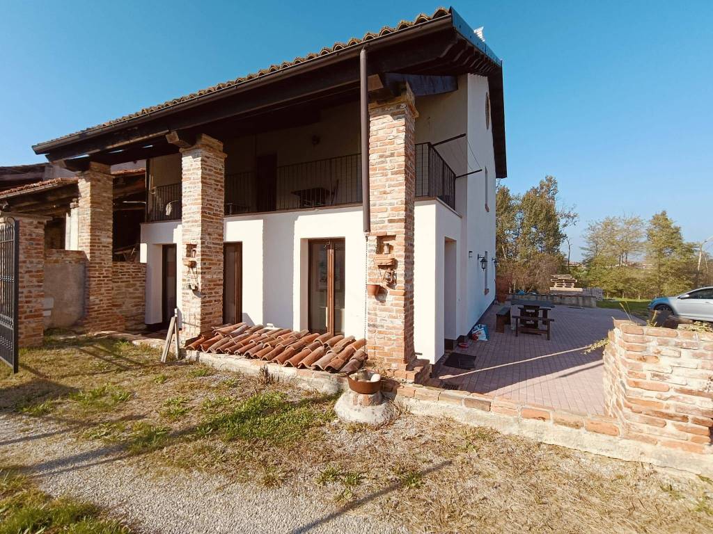 Villa a Mondovì in Strada dei Bertoni, 29 - Foto 2
